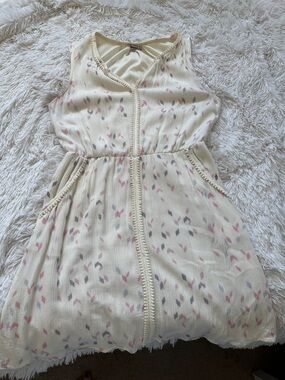 Cream Sleeveless Dress with Pink & Gray Leaf Print